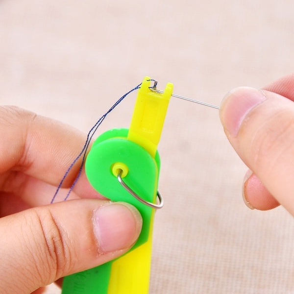 1/3pc Needle Threader Automatic Sewing Tool Elderly Guide Easy Use Random  Color Convenient Durable Practical Home Sewing Gadgets